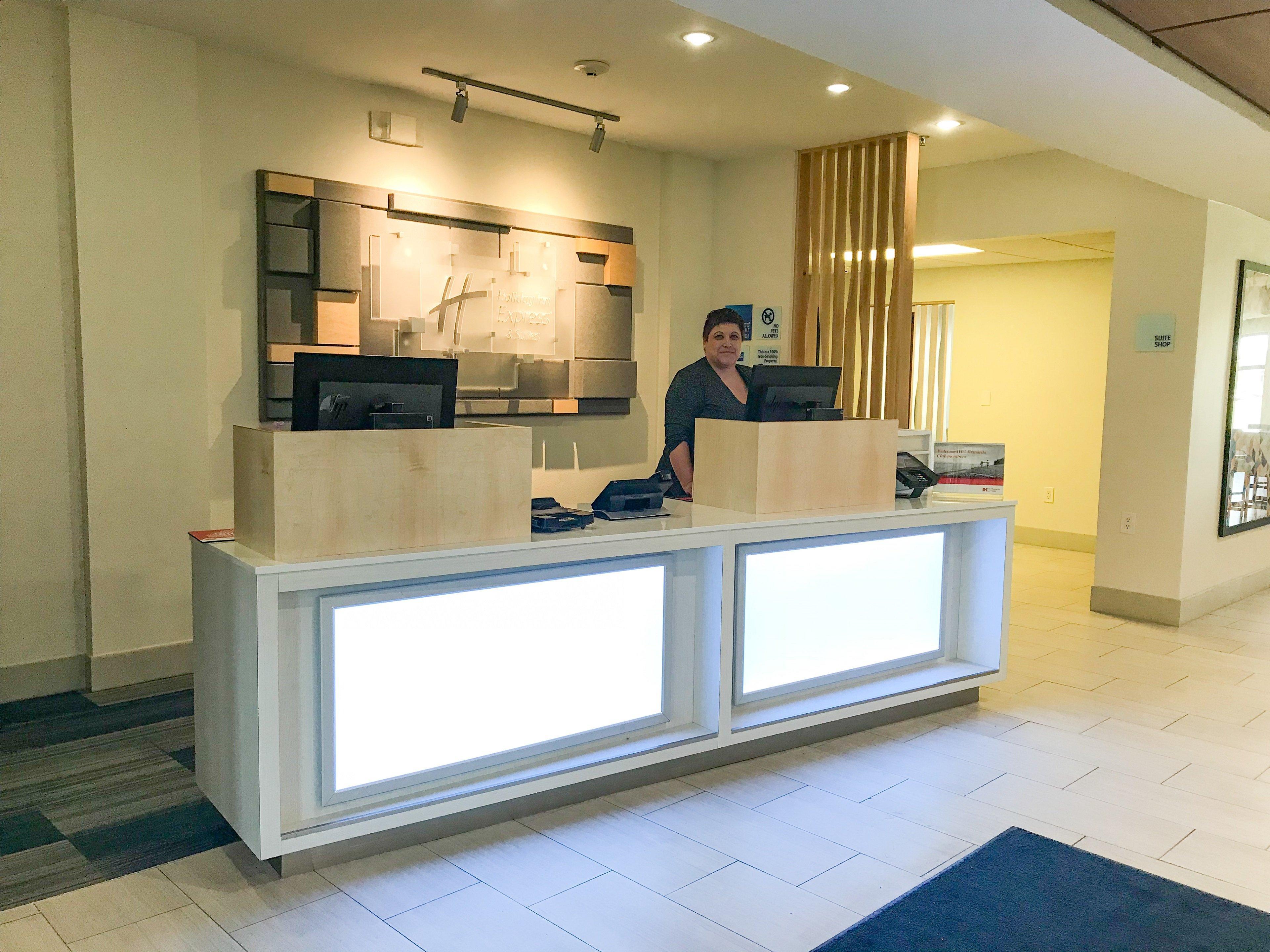 Holiday Inn Express & Suites Lubbock West By Ihg Exterior foto